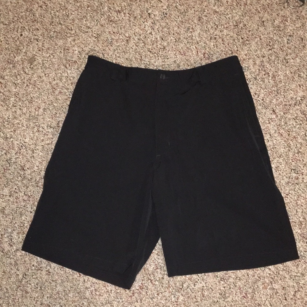 Nike Golf Shorts Size 34